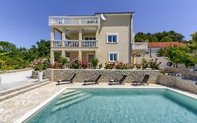 Haus Lilli Mit Pool