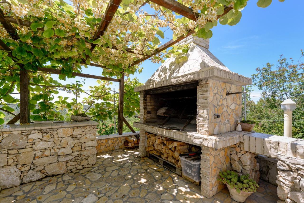 Appartement Haus Lilli Mit Pool à Ražanac Extérieur photo